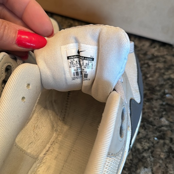 Nike air max 1 Gray and White Sneakers EUC 10.5 - Picture 6 of 13